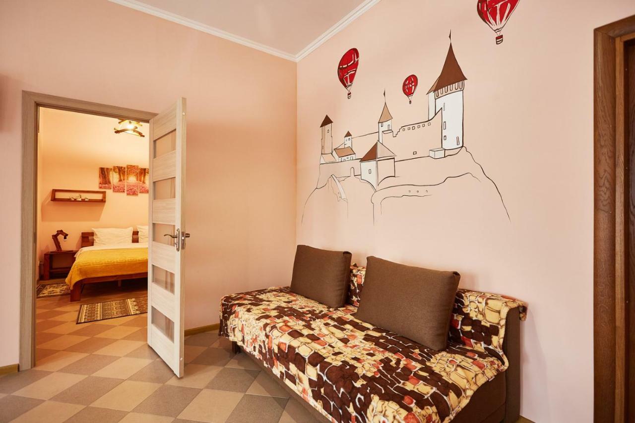 Sweet Home Kamianets-Podilskyi Exterior photo